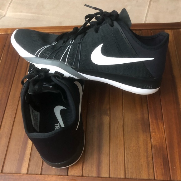 Nike Shoes - Nike shoes